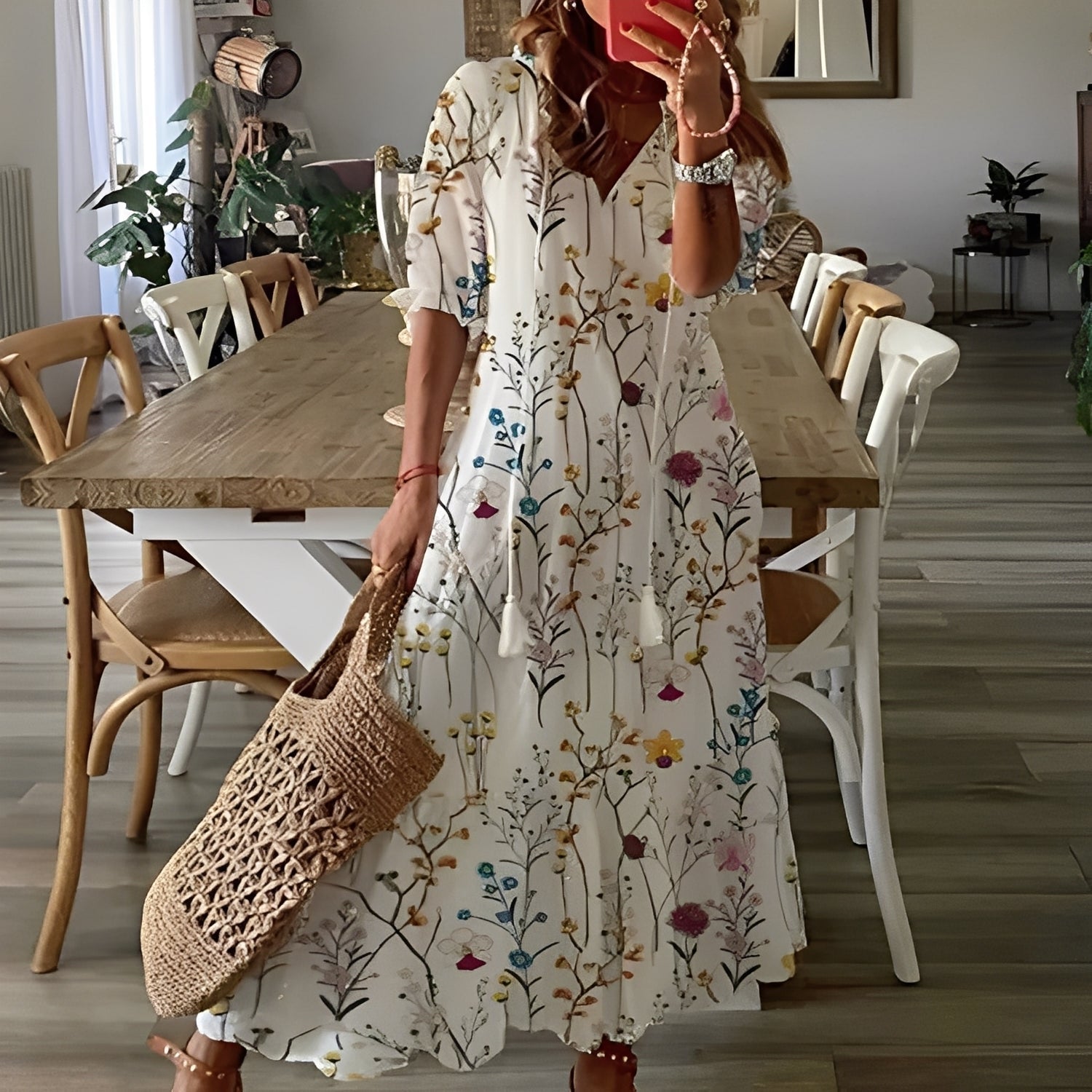 Domitille - Elegantes V-Ausschnitt-Kleid, locker geschnitten für Damen